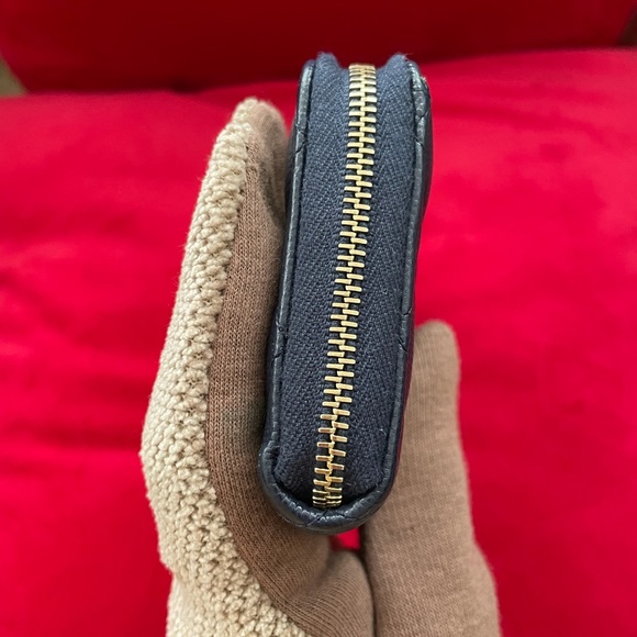 Chanel caviar zippy wallet - Picture 6 of 13